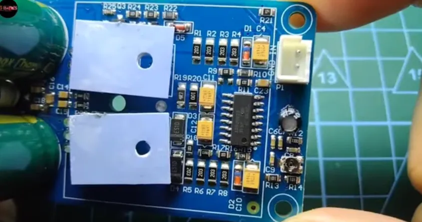 calidad de la tarjeta IRS2092S